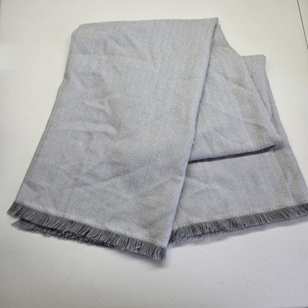 Lululemon Women Scarf O/S Gray Throw Wrap Herringbone Fringe Wool READ